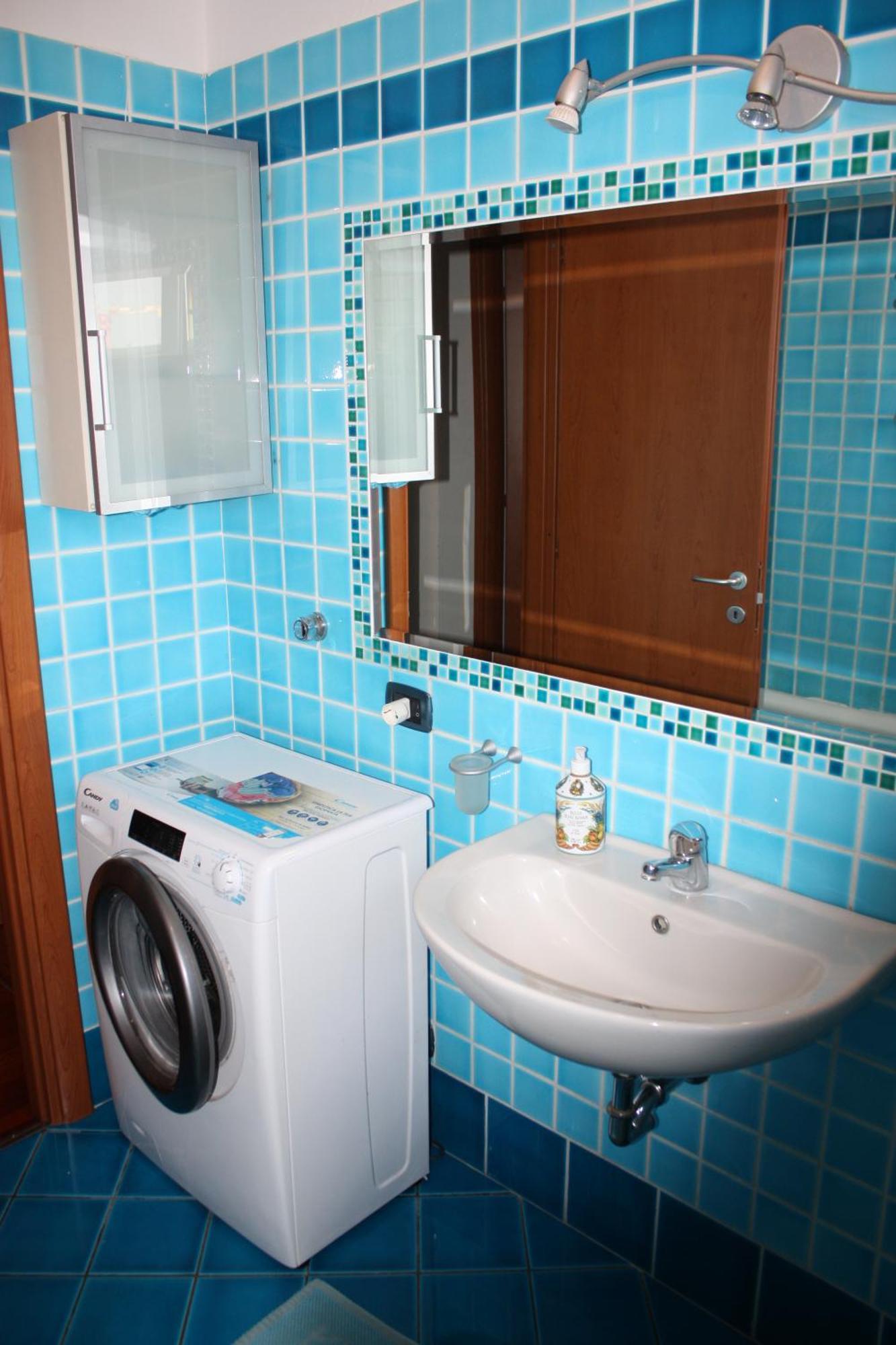 Elegante Appartamento Trilocale Milano Exterior foto