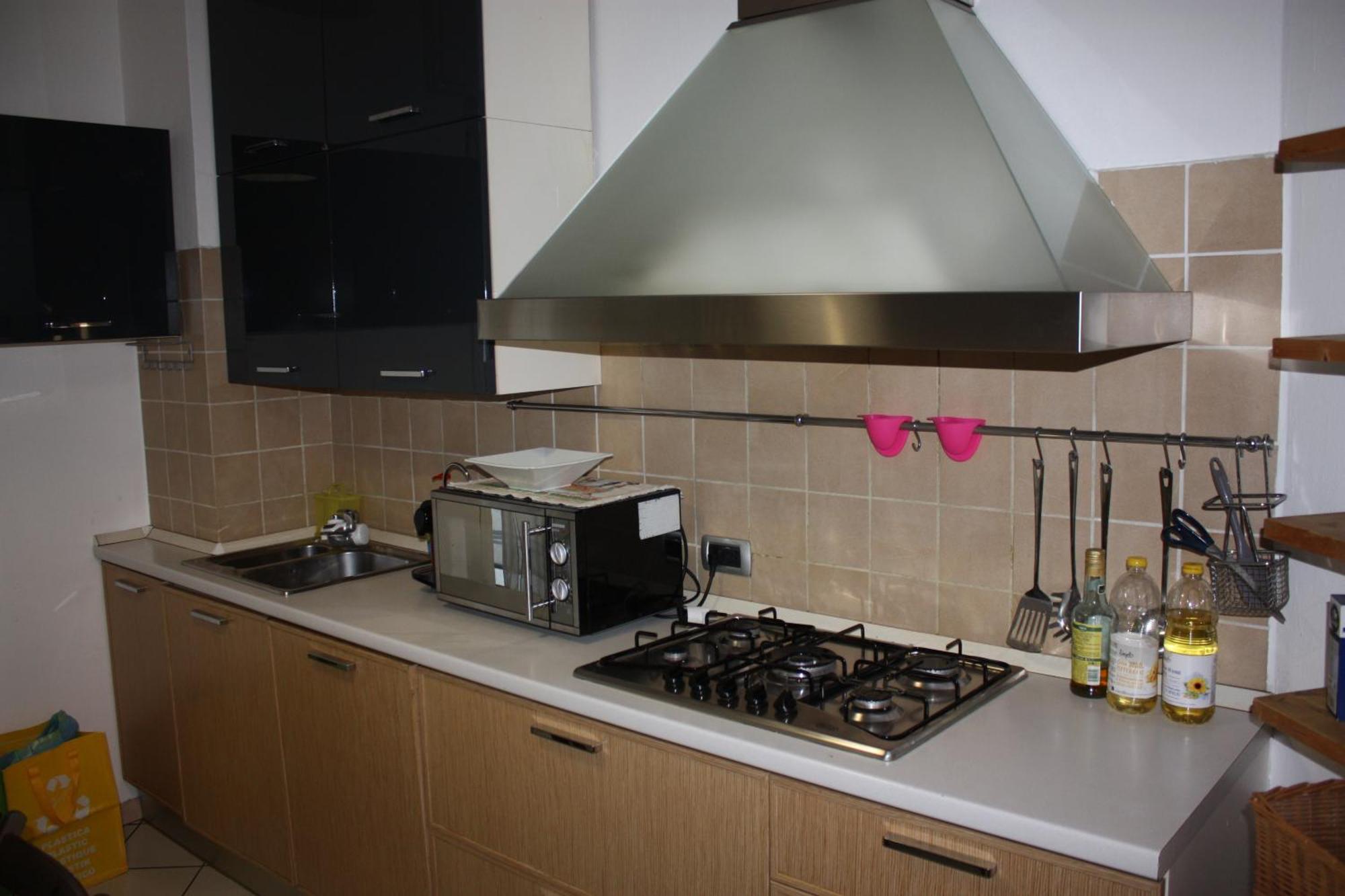 Elegante Appartamento Trilocale Milano Exterior foto