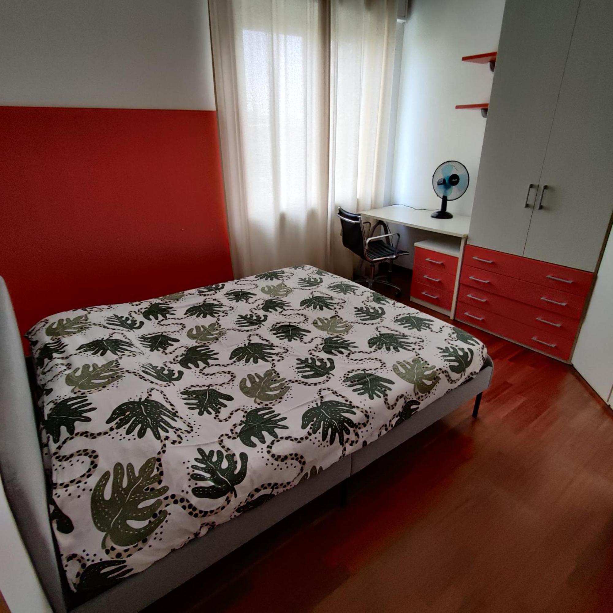 Elegante Appartamento Trilocale Milano Exterior foto